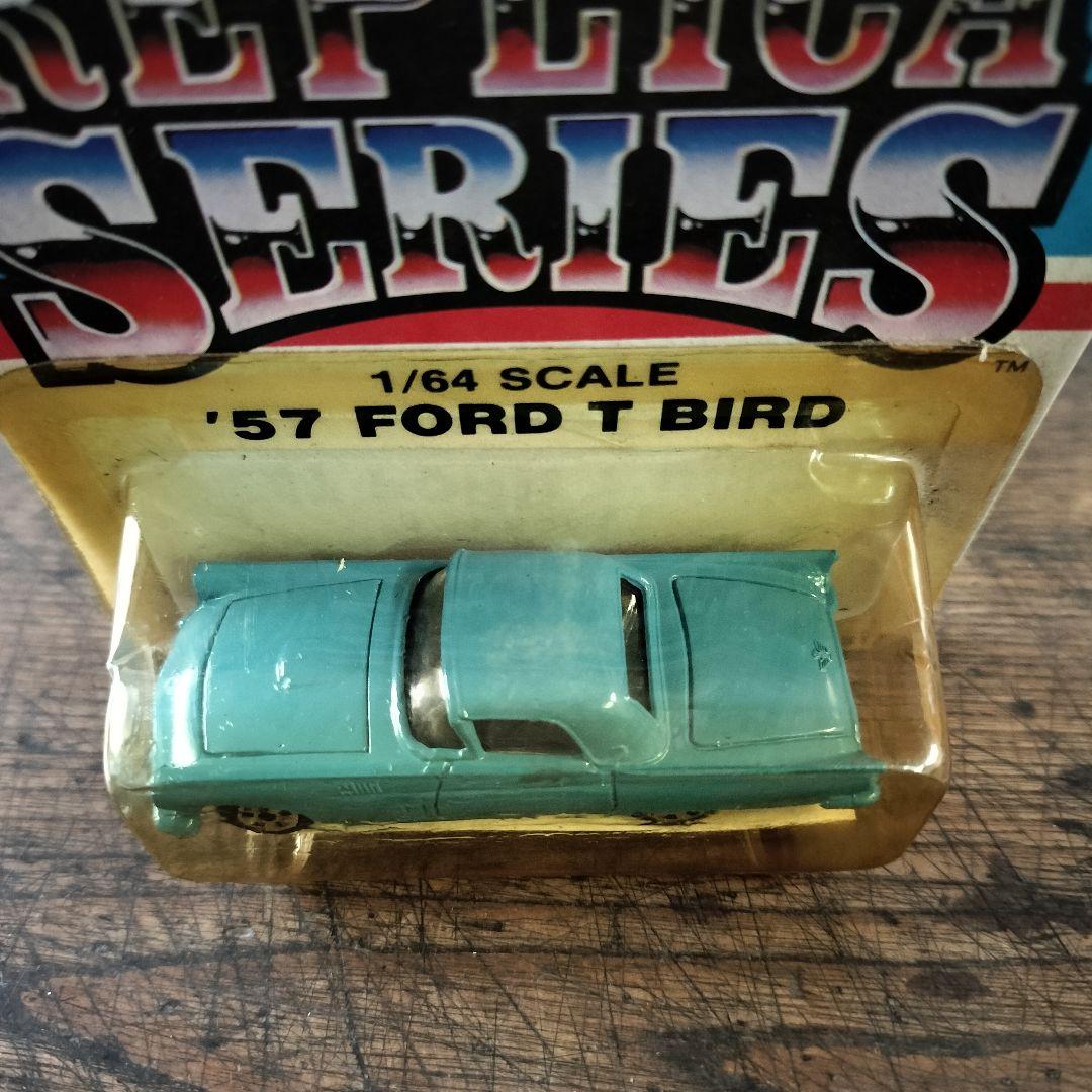 ERTL '57フォードTバード当時物 ヴィンテージミニカー1/64 海外物レア