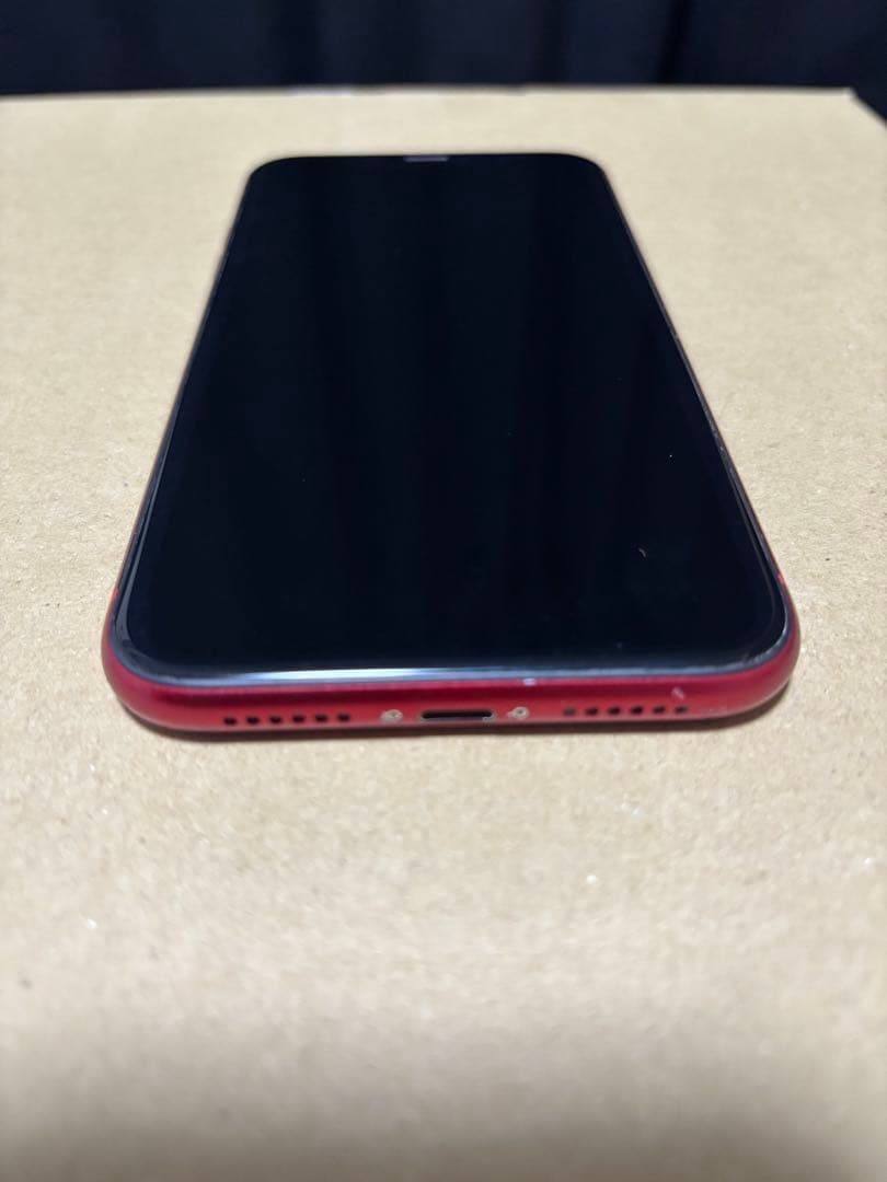 ★iPhone XR★SIMフリー⭐︎美品⭐︎eSIM入⭐︎送料込⭐︎apple スマホ
