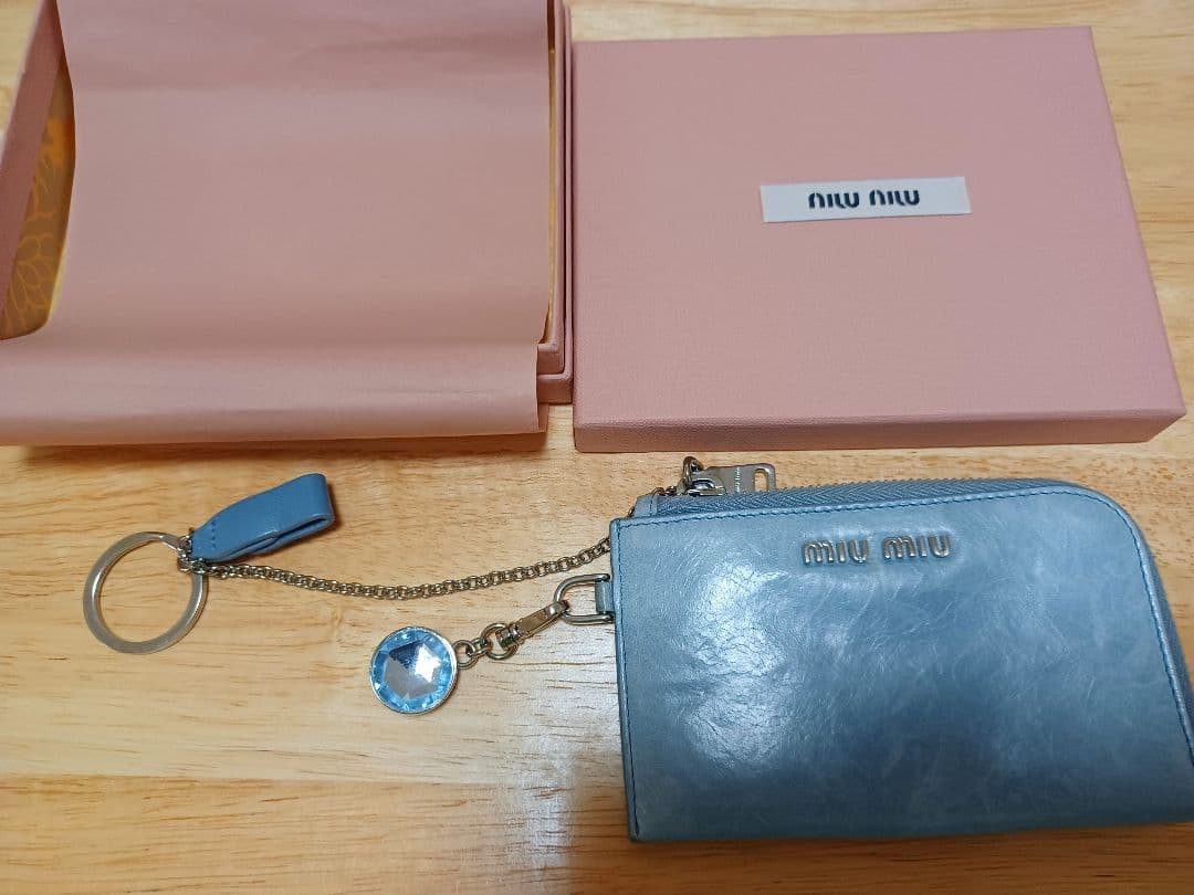【値下】miu miu ケース　ミニケース 箱付