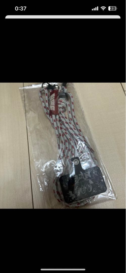 NEE スマホショルダー、tシャツ