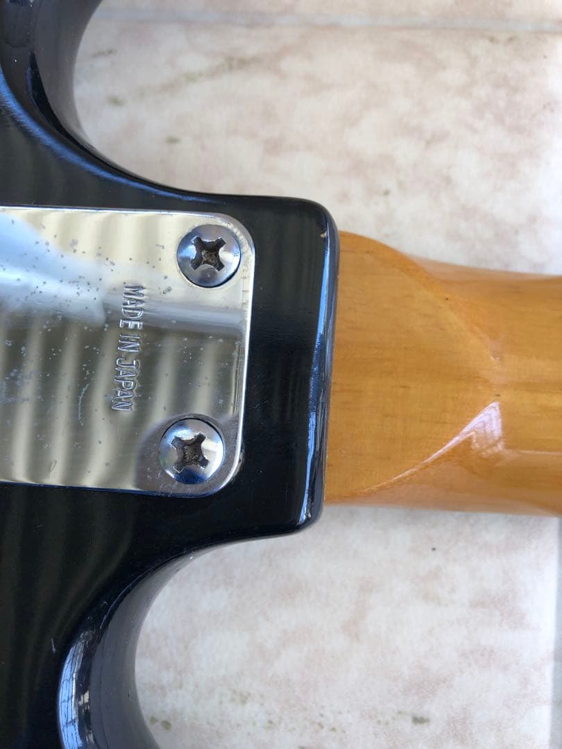 エレキギター　(メーカー不明)(G70)