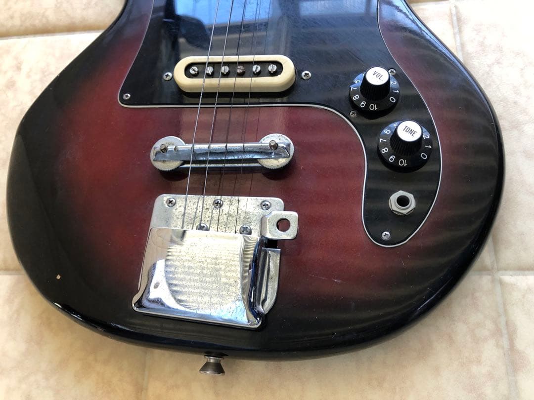 エレキギター　(メーカー不明)(G70)