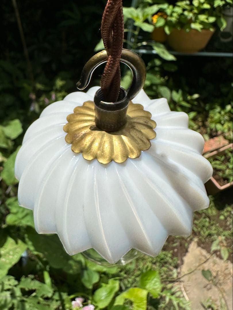 20年代 フランス アンティーク オパリンミルクガラスの螺旋模様アトリエランプ＊