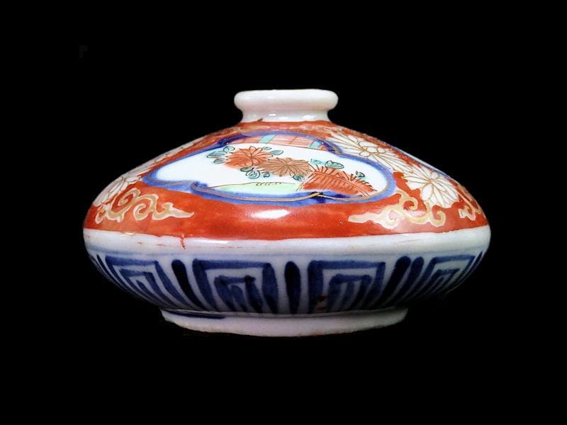 古伊万里　金襴手　窓絵　柴垣に菊の図　油壷　D184-fblw