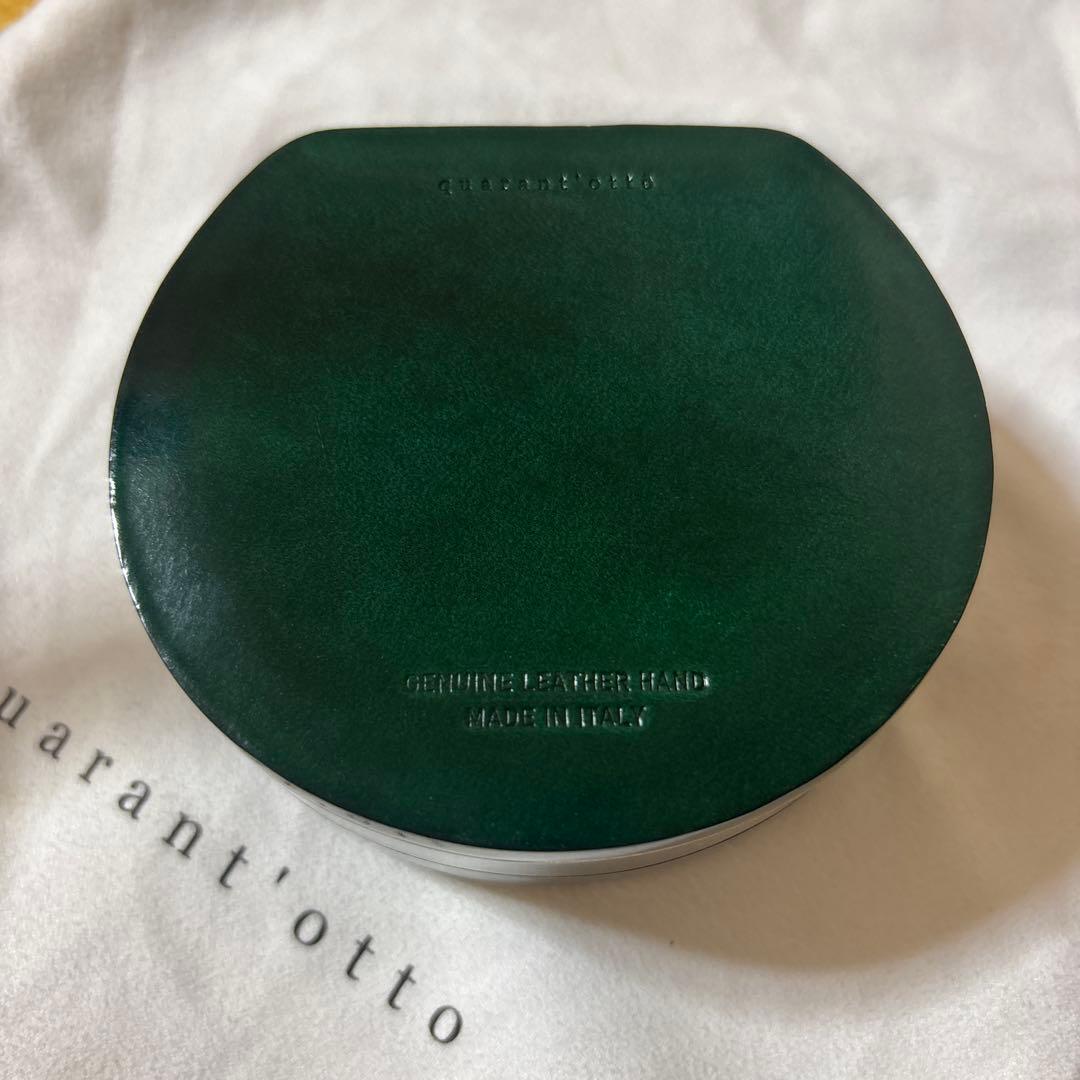 クアラントット　ノベルティ　レザーアクセサリーケース