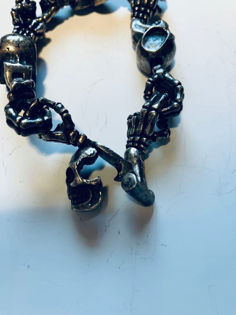 スカルブレスレット