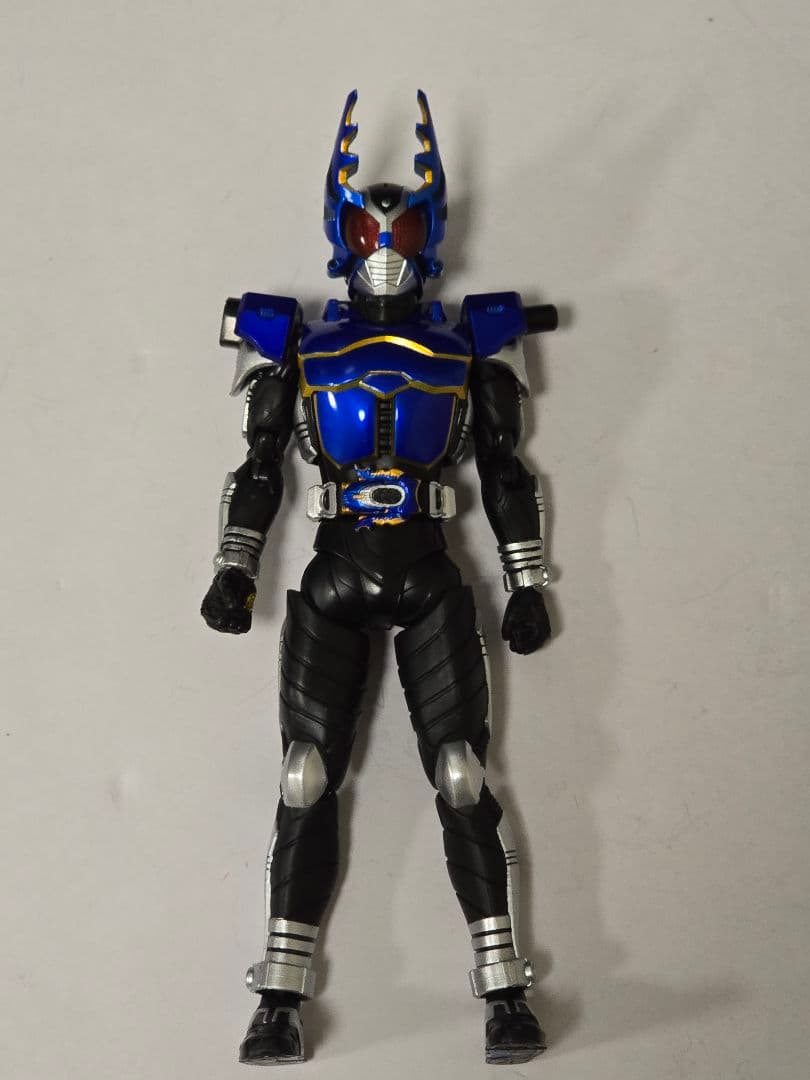 S.H.Figuarts(真骨彫製法) 仮面ライダーガタック ライダーフォーム