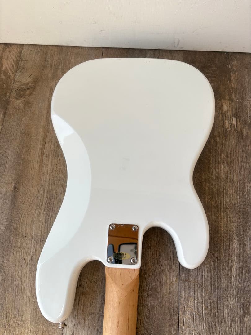 バスカーズ　ベース　エレキベース　オマケ付き！