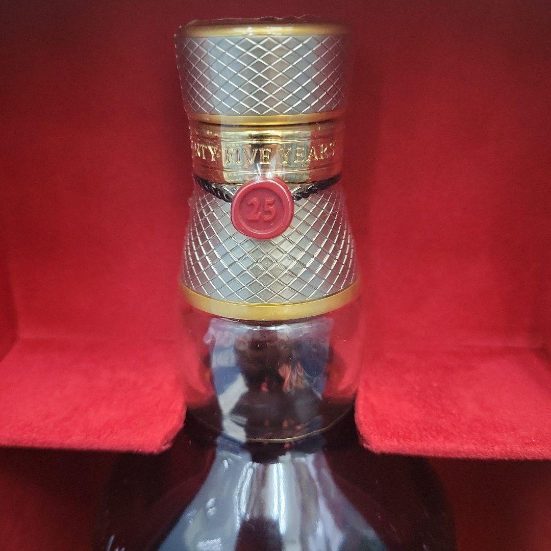CHIVAS REGAL 25年 スコッチウイスキー 750ml