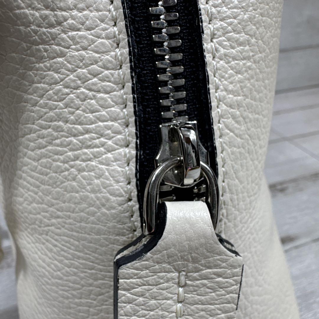 GIANNI CHIARINI アリファ M ショルダーバッグ ホワイト レザー