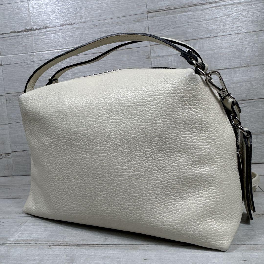 GIANNI CHIARINI アリファ M ショルダーバッグ ホワイト レザー