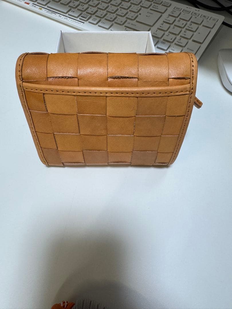 新品 ✨zucchero filato 本革 三つ折り財布