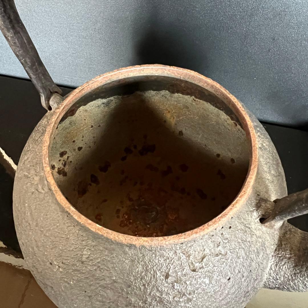 小泉仁左衛門 底部に仁左衛門刻印あり　釜 鉄瓶