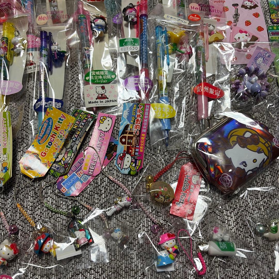 Hellokitty ハローキティ　大量　ご当地　ストラップ　ペン　セット
