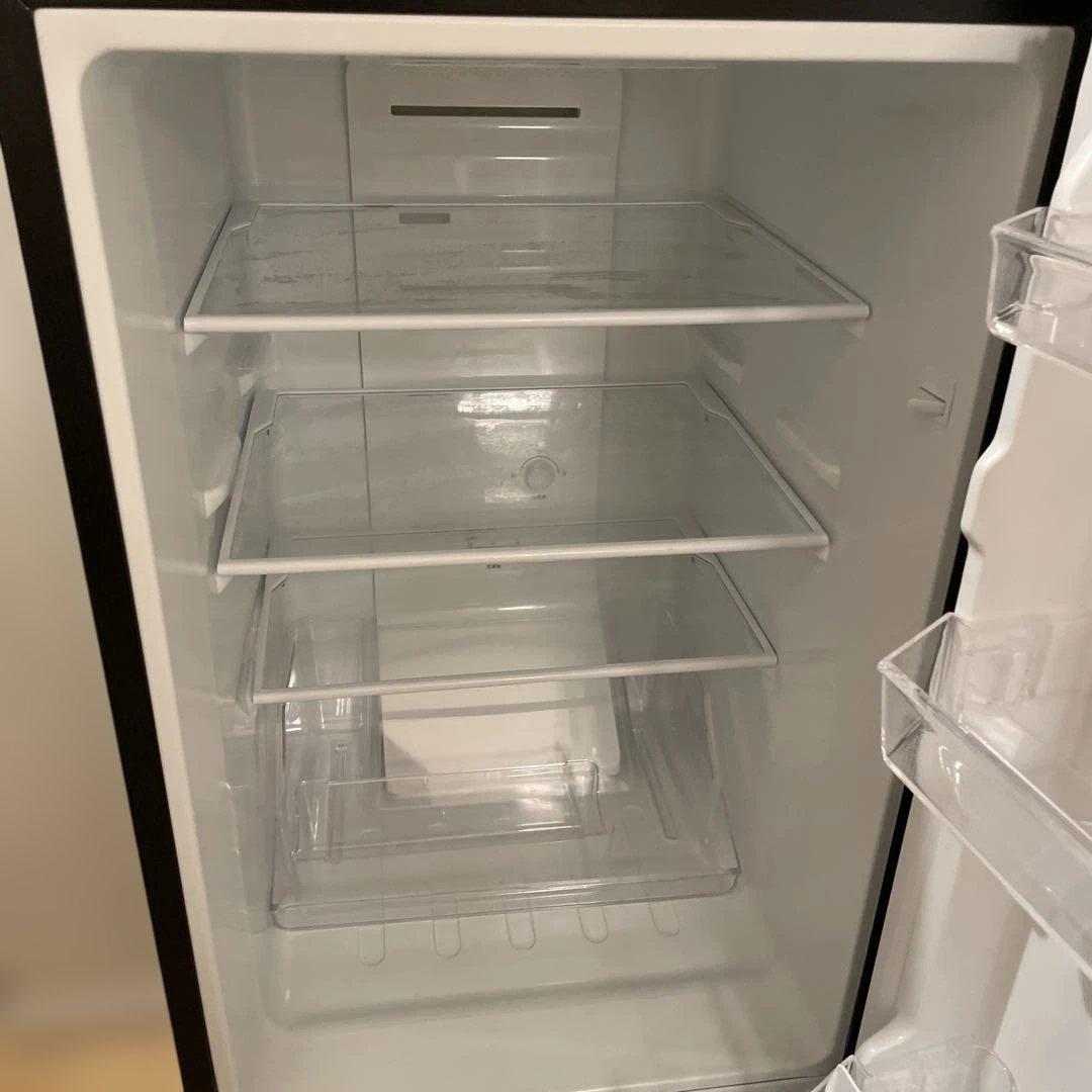 送料込　2023年製　REFAGE 冷凍冷蔵庫 YRZ-F15LK ブラック