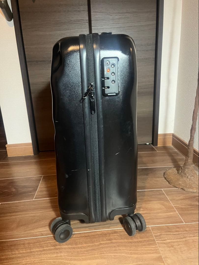 CRASH BAGGAGE キャリーケース Sサイズ　40リットル