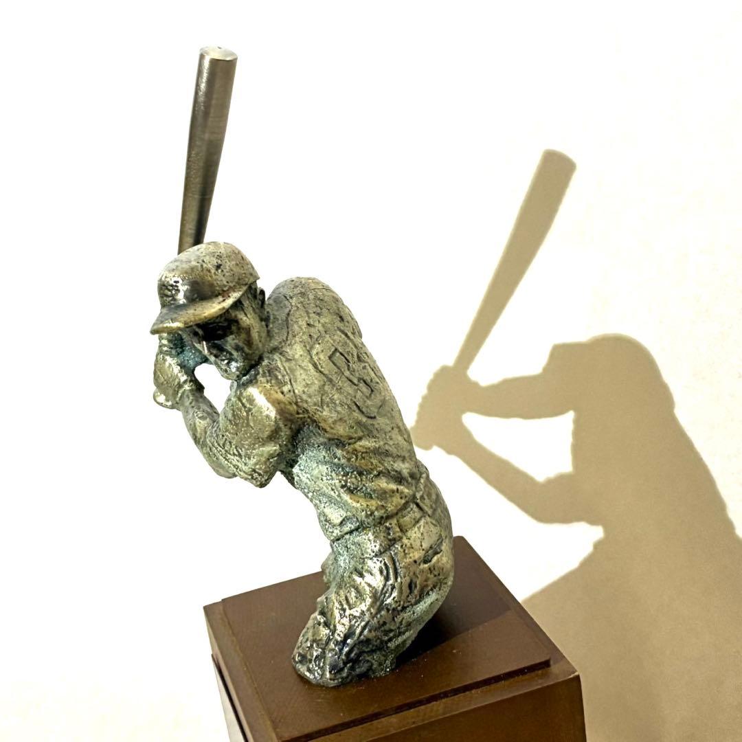 長嶋茂雄引退記念ブロンズ像　3