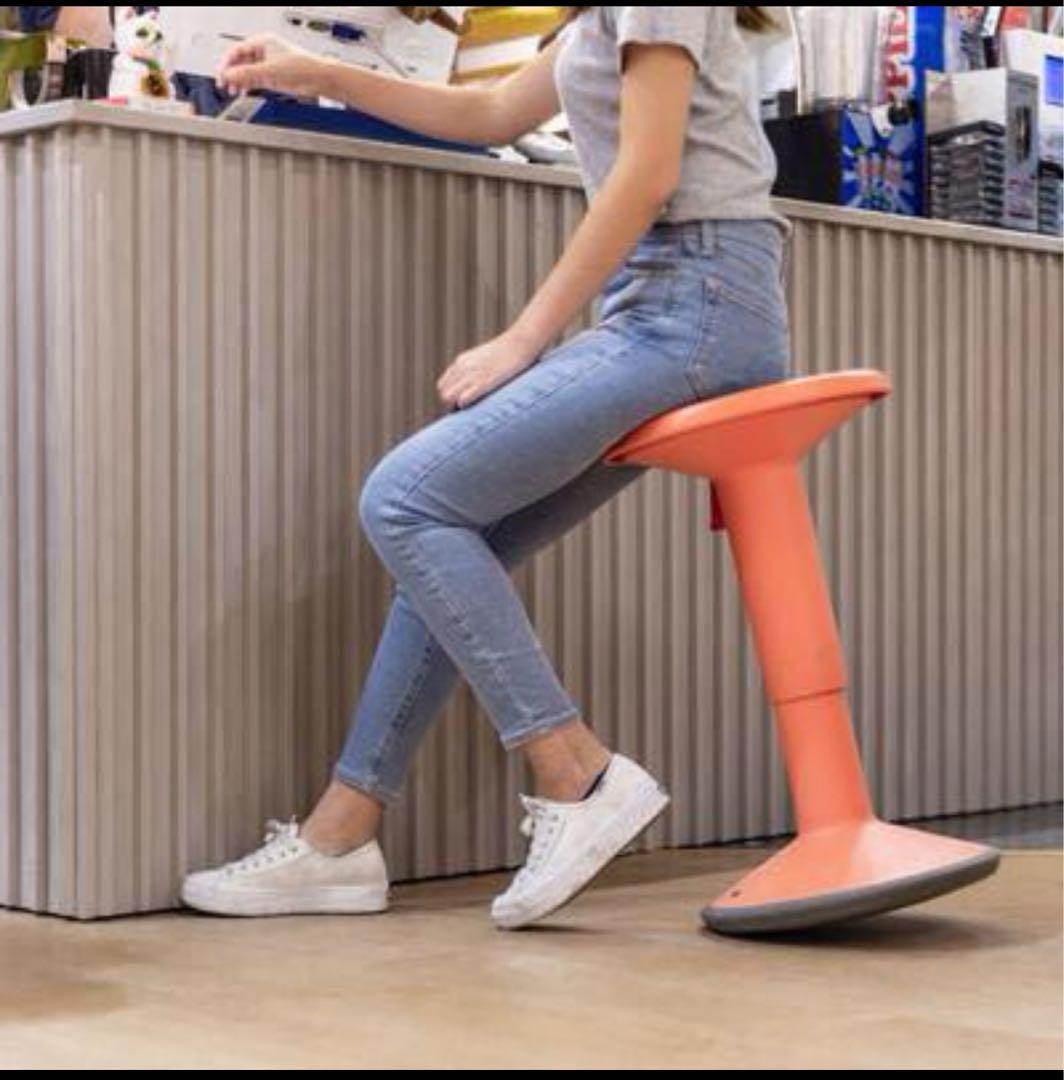 カッシーナイクスシー インタースツール UP IS1 アップスツールイエロー