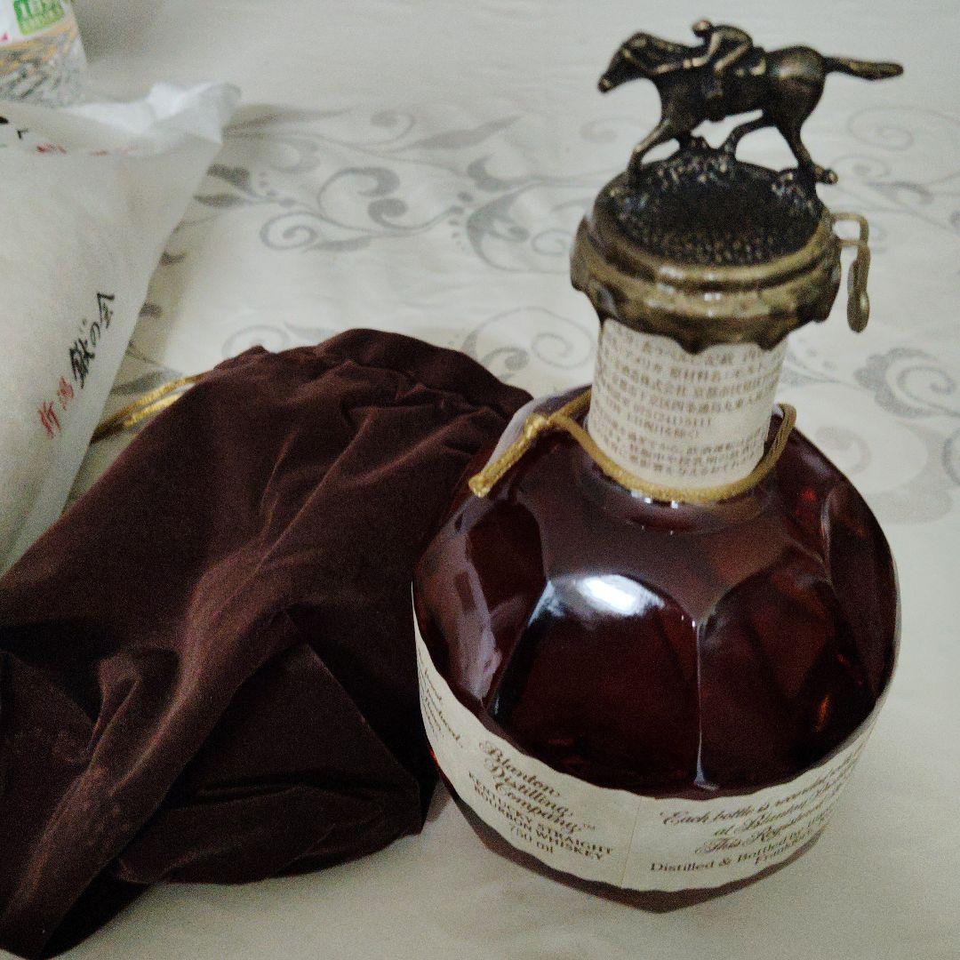 YUZＡと他１点 三万円相当の品 半額でお譲りします早いものがち本日終了