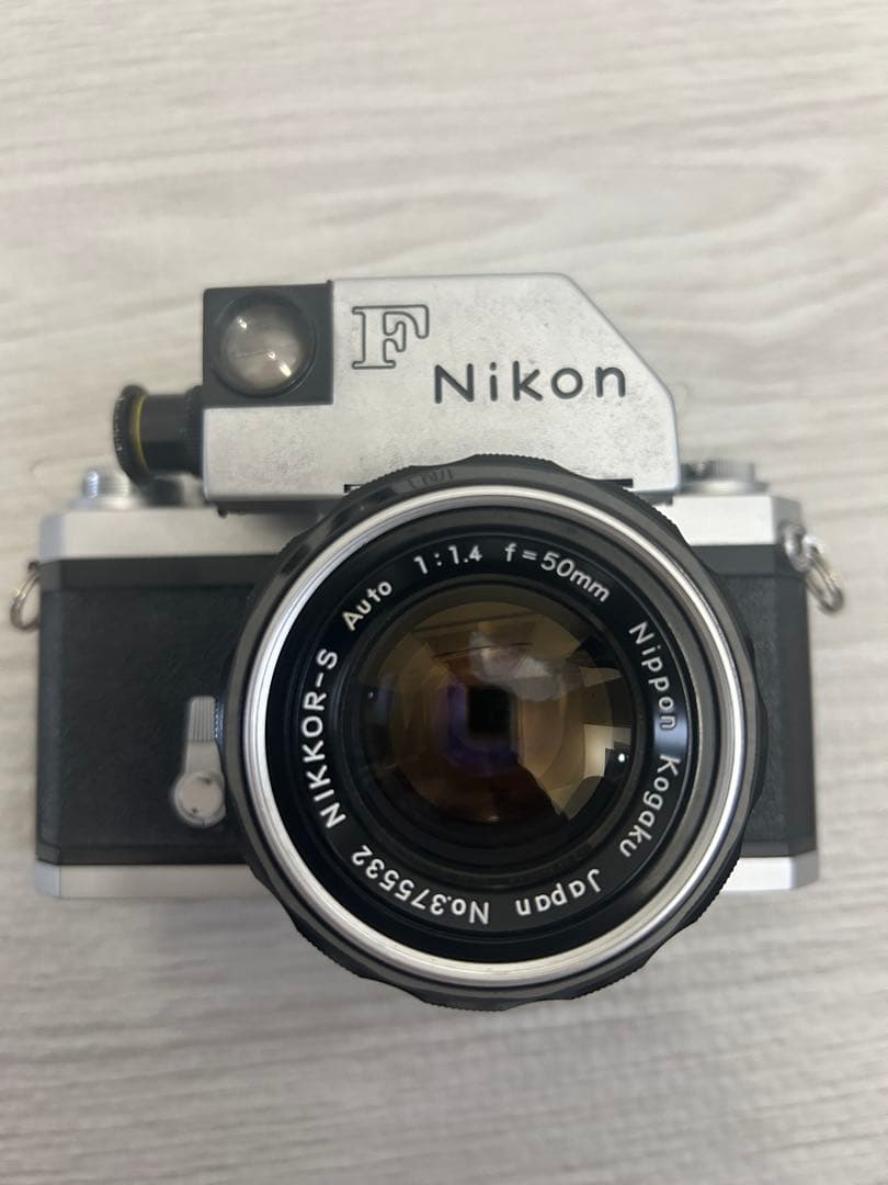 Nikon F 一眼レフ　フィルムカメラ　レンズ付き