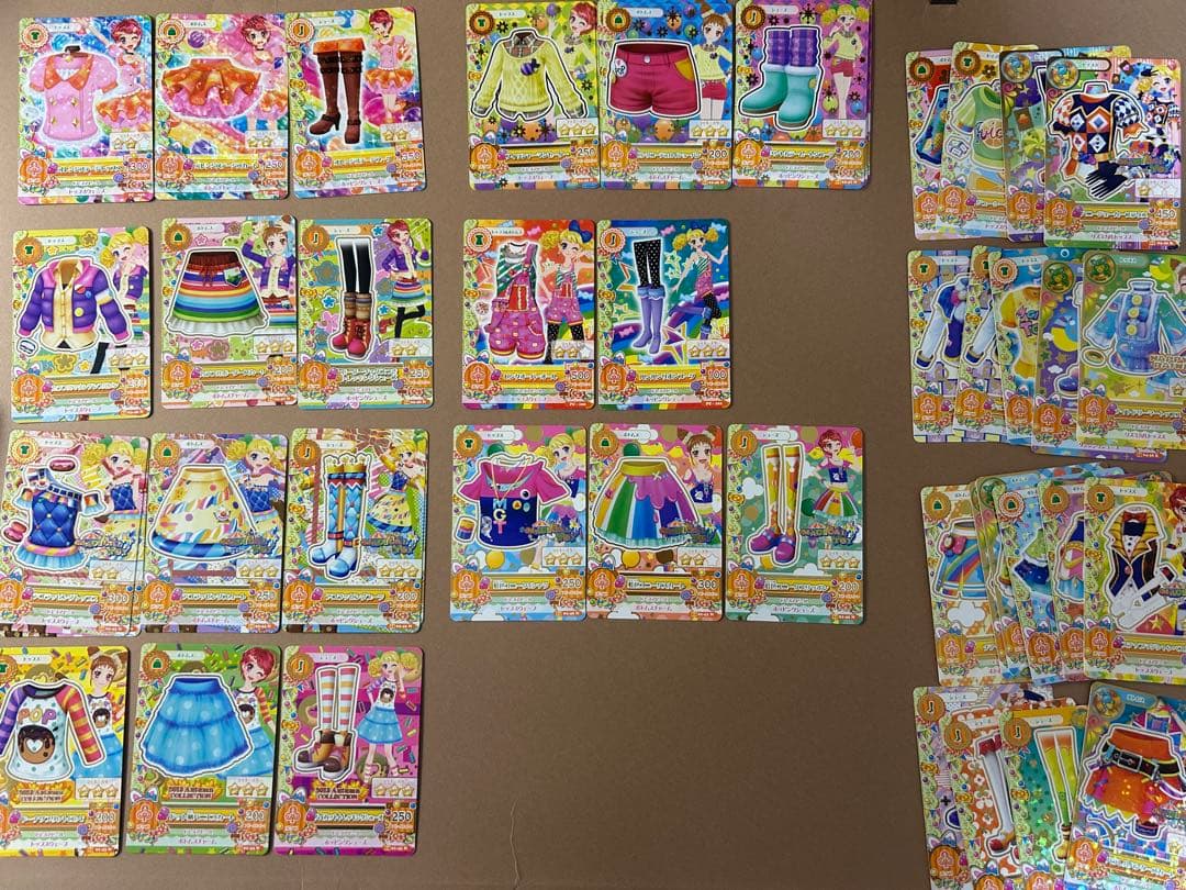 初期アイカツ 大量まとめ売り　コーデ完成多数 約200枚セット