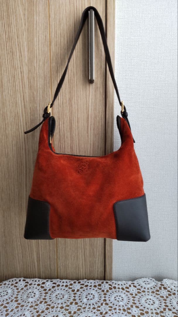 ロエベ ショルダ―バック