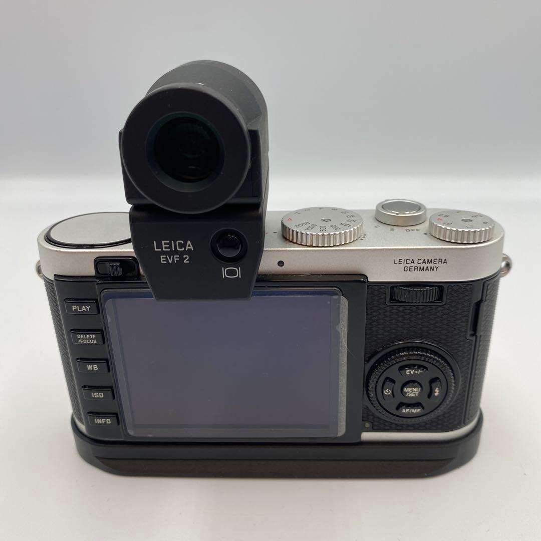 ライカx２とビューファインダー付属　美品