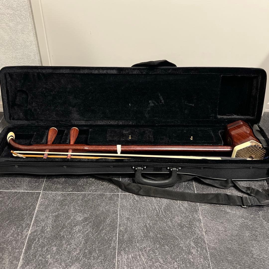 【良品 】二胡 天然 蛇皮 民族楽器 敦煌牌 上海 弓 ケース 弦楽器