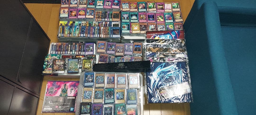 遊戯王　スーパーレア以上約900枚　合計4000枚以上大量まとめ売り