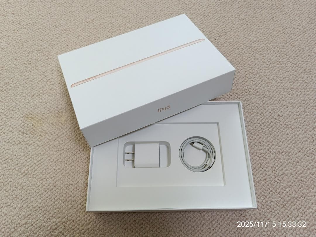 iPad 10.2インチ Wi-Fi 32GB ゴールド 2020年モデル