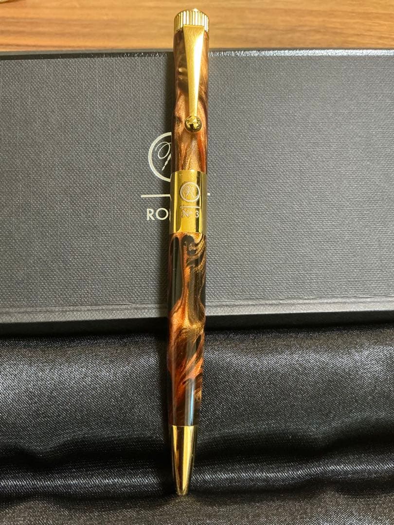 【限定】ＲＯＭＥＯ　ロメオ　Ｎｏ．３ボールペン細軸　オーリックアンバー