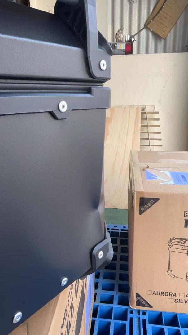 未使用中古美品 65Lバイクリアボックス アルミ制 ブラック26-1