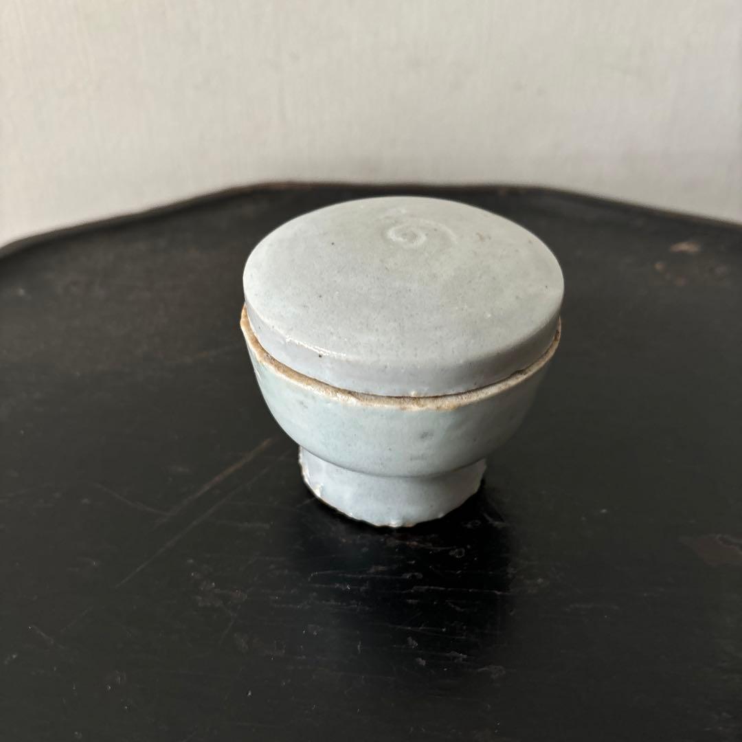 李朝白磁盒子　朝鮮古美術　合子 蓋物　古道具　アンティーク　骨董　韓国古民芸