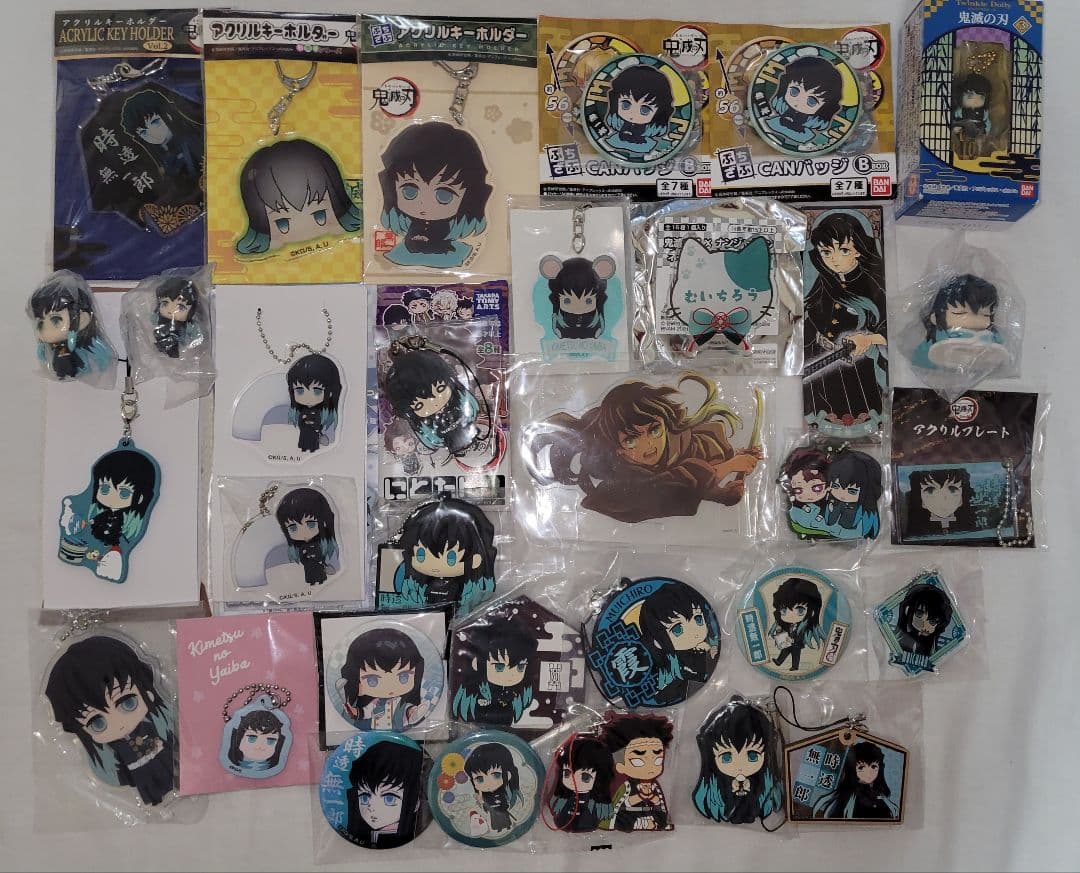 鬼滅の刃 時透無一郎 缶バッジ アクリルスタンド アクリルキーホルダー ラバスト