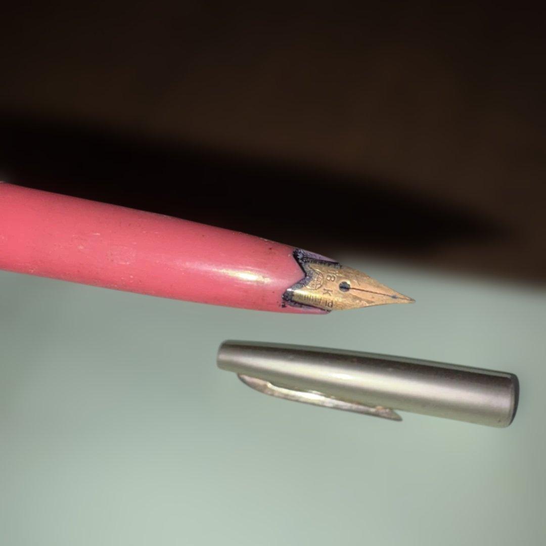 万年筆K18だと思います。