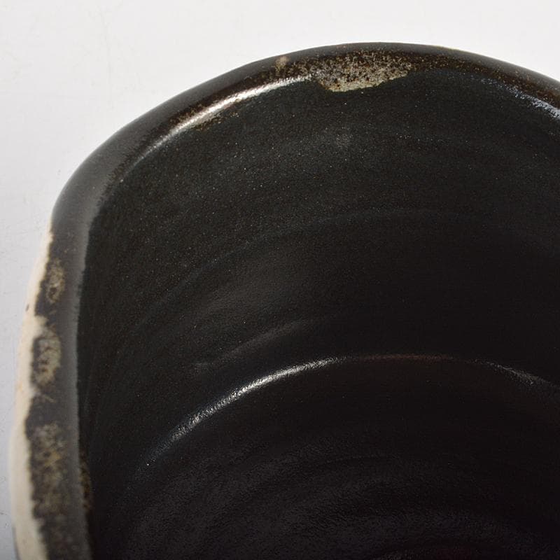 北大路魯山人作　織部焼　於里辺　茶碗　共布共箱　M　R7472