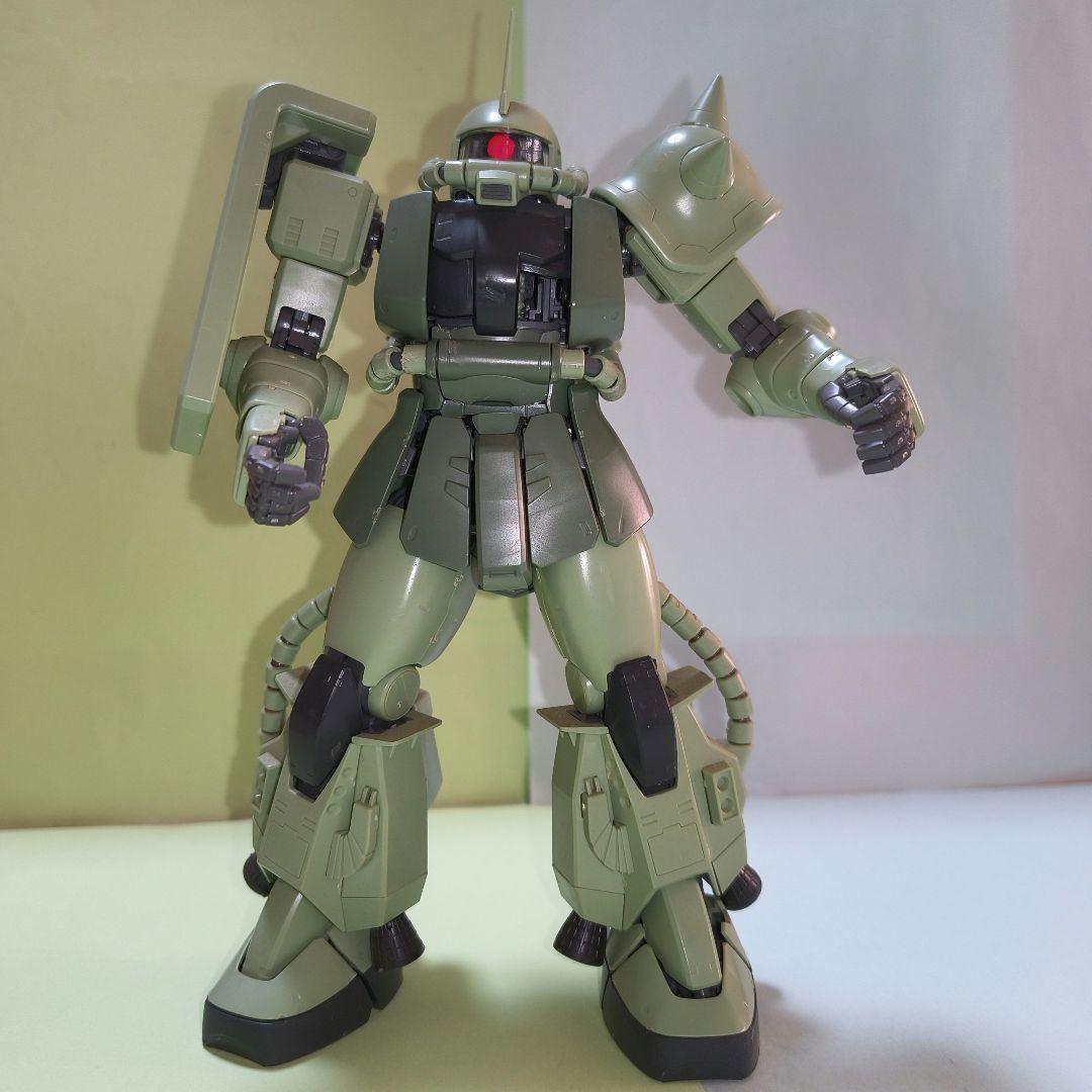 82.ガンプラ完成品／MG MS-06R-1ZAKUⅡ PROSHOP