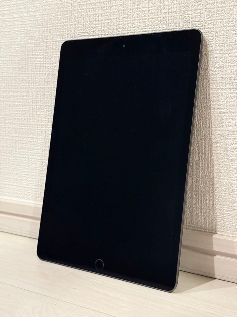 『美品』iPad 第7世代 Wi-Fiモデル 32GB スペースグレイ/カバー付