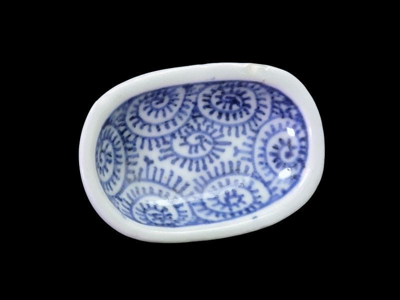 古伊万里　染付　蛸唐草の図　楕円豆皿　珍品　E498AS-CTw