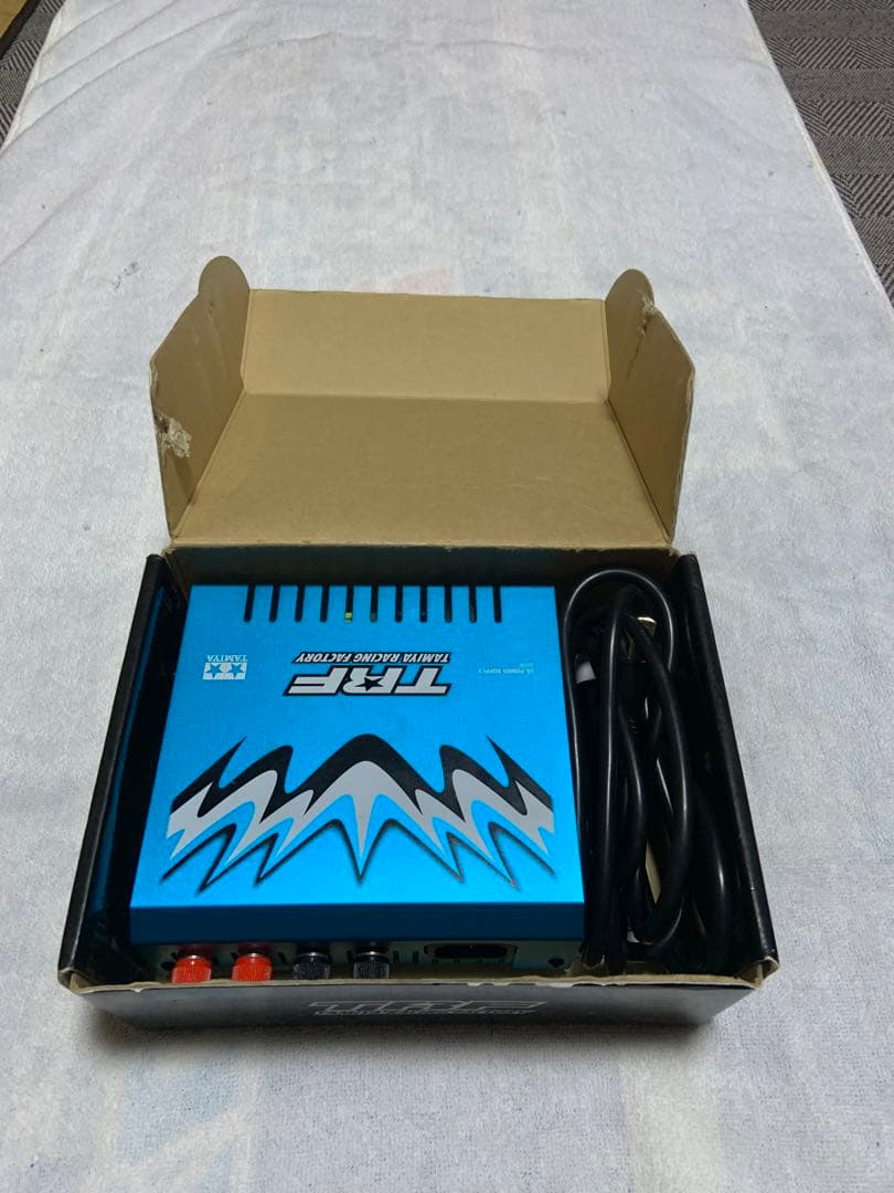 タミヤVG 24A パワーサプライ TRF 安定化電源