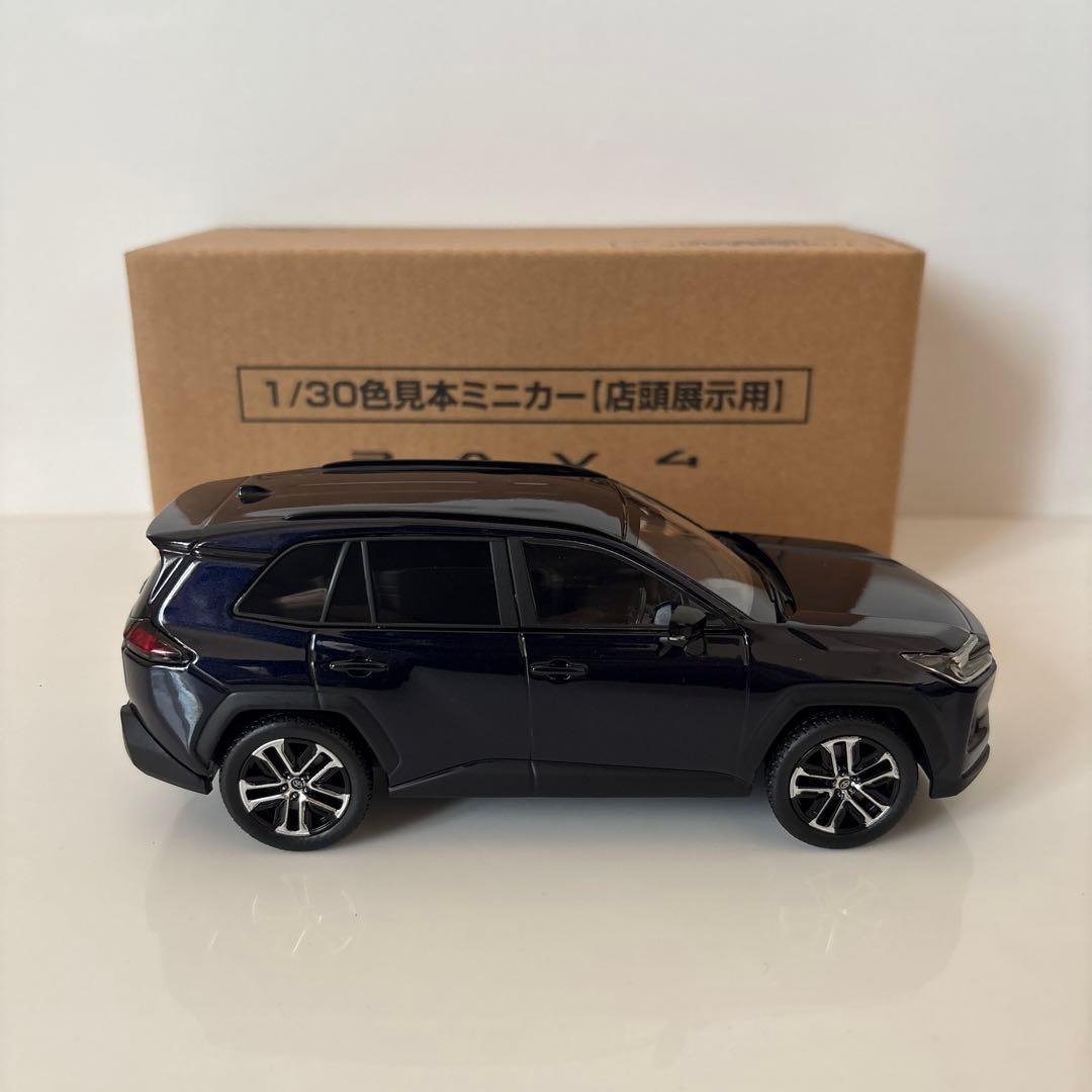 トヨタ 新型RAV4 ミニカー カラーサンプル ダークブルーマイカ【非売品】