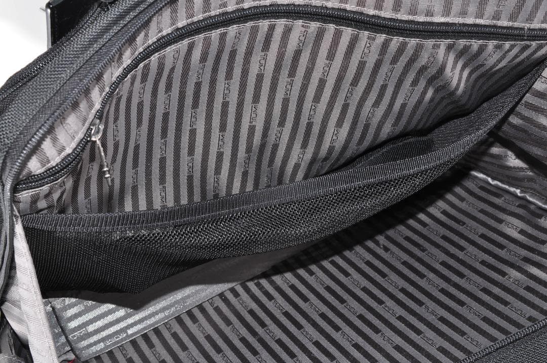 TUMI エキスパンダブル ブラック キャリーバッグ 26003D4 メンズ