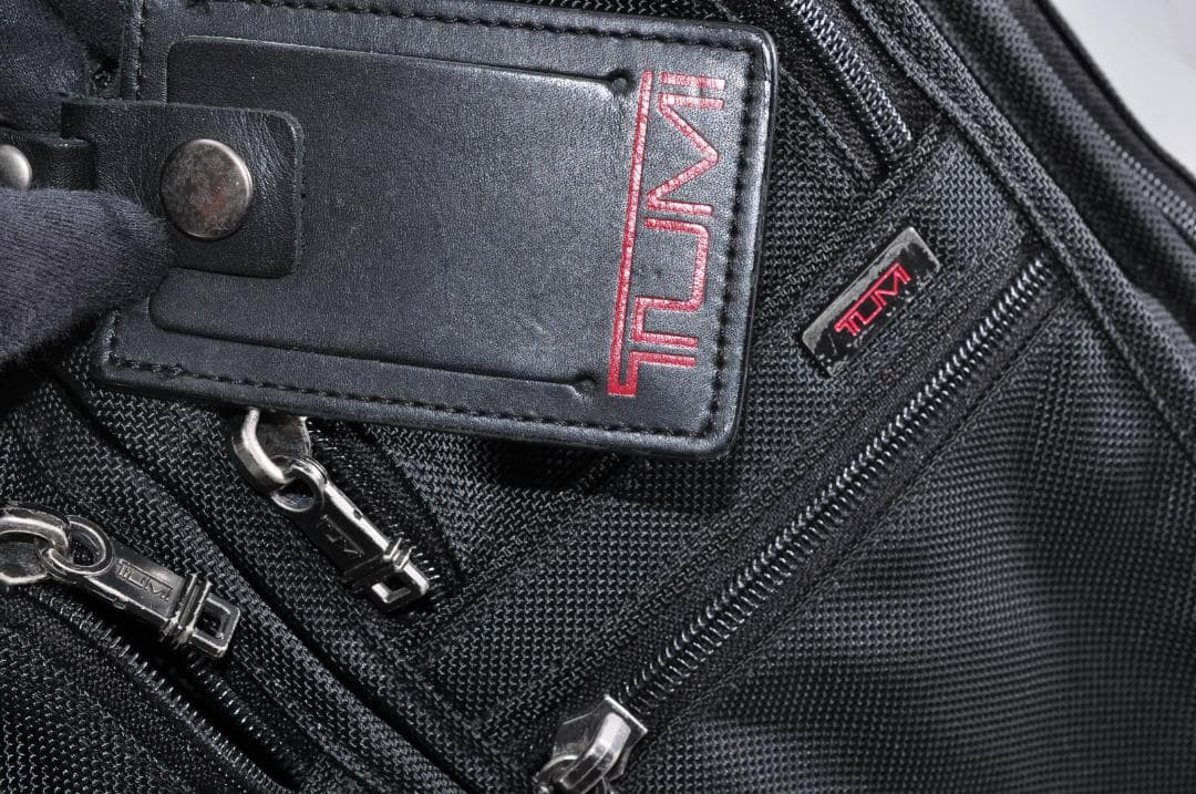 TUMI エキスパンダブル ブラック キャリーバッグ 26003D4 メンズ