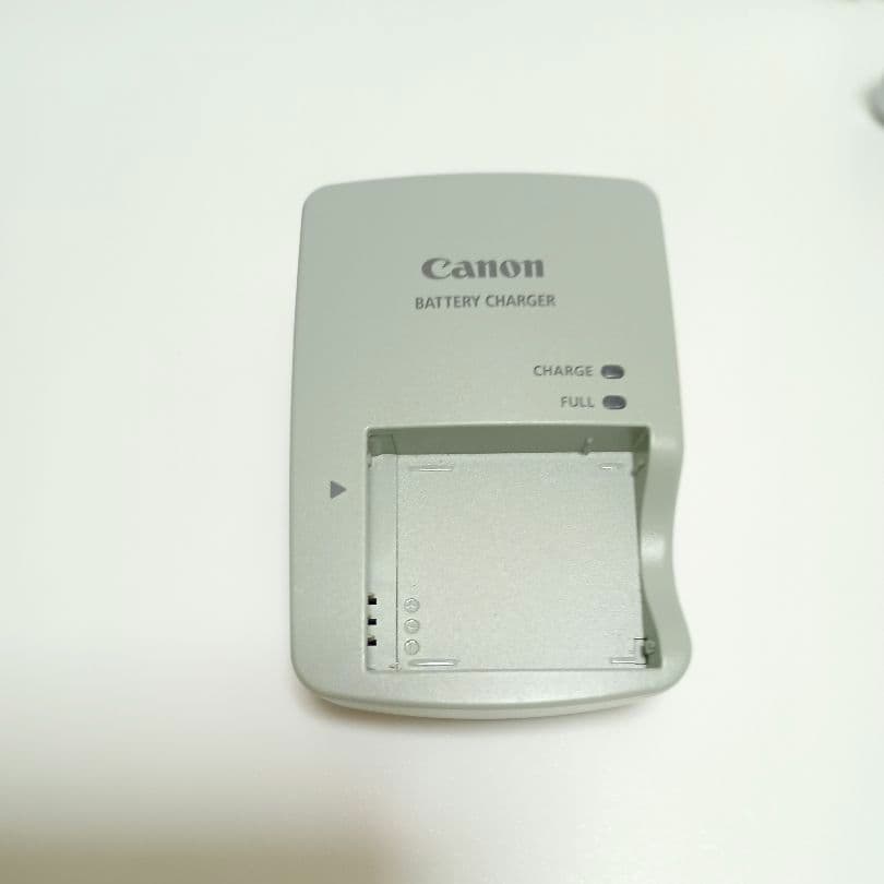 Canon キャノン　IXY200F コンパクトデジタルカメラ　PC1469