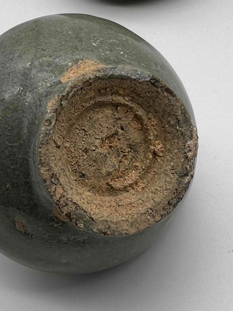 宋から元時代 青磁 龍泉窯刻花文壺　蓋付き　一対　茶入　茶道具(A-83)