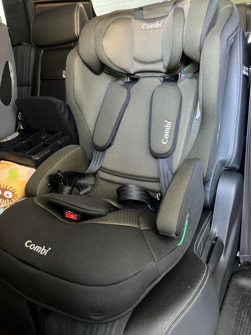 Combi Joytrip Advance チャイルドシート