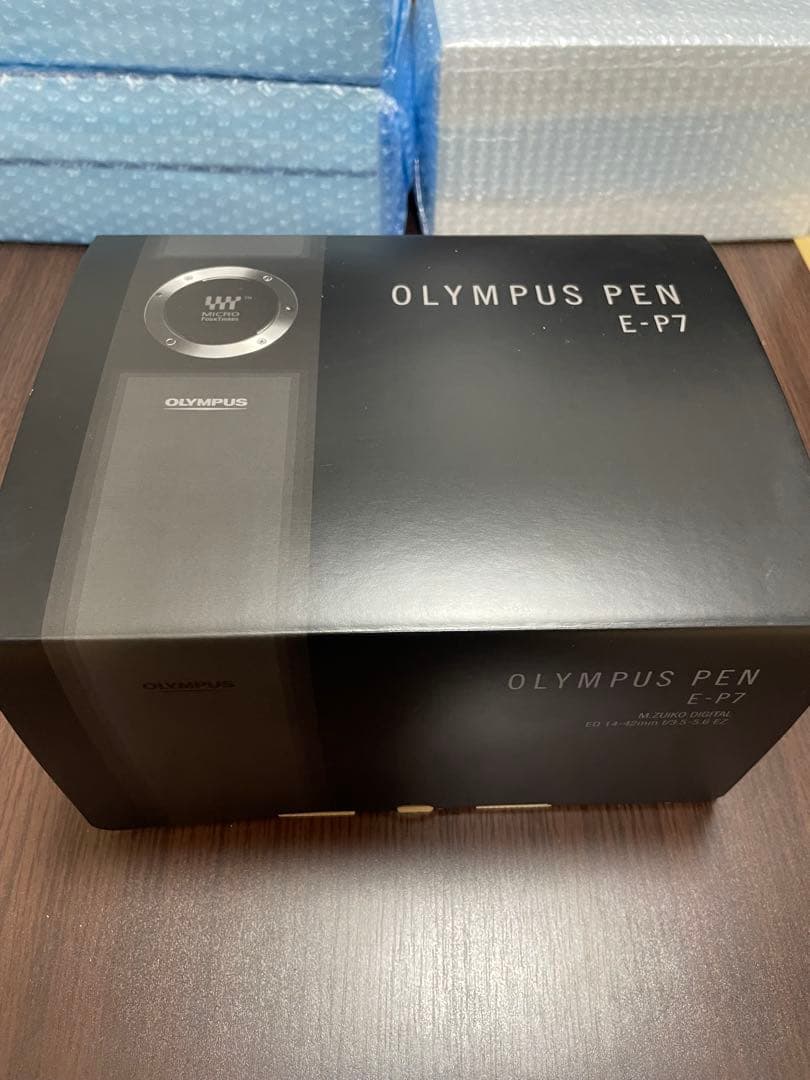 OLYMPUS PEN E-P7 本体+レンズ　展示美品