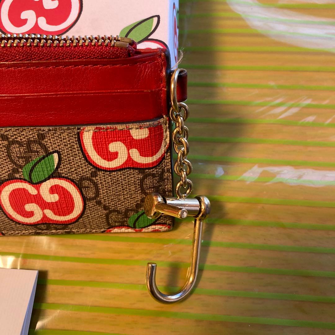 GUCCI Apple ケース