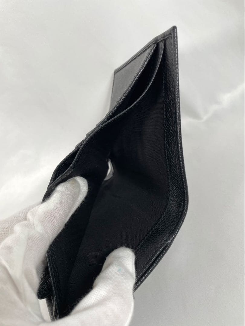 未使用に近い FERRAGAMO フェラガモ 二つ折り財布 ガンチーニ レザー