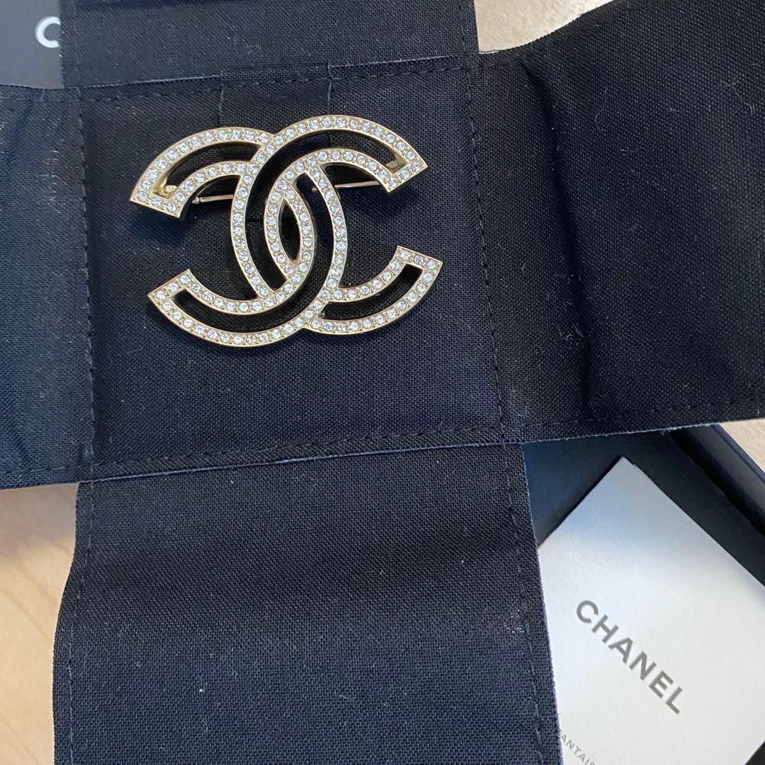 シャネル　ストンブローチ